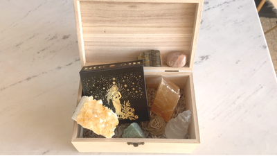 Authentic Healing Crystals Gift Set (Includes Daily Affirmation Cards!)