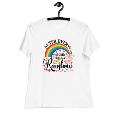 "Nach jedem Sturm ist ein Regenbogen" Frauen-T-Shirt mit V-Ausschnitt